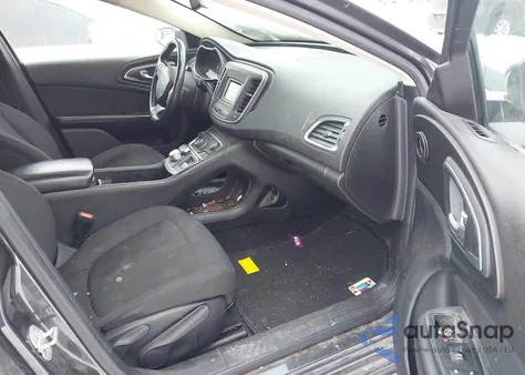 2015 Chrysler 200 Limited z USA, uszkodzony, nr VIN 1C3CCCAB2FN561192